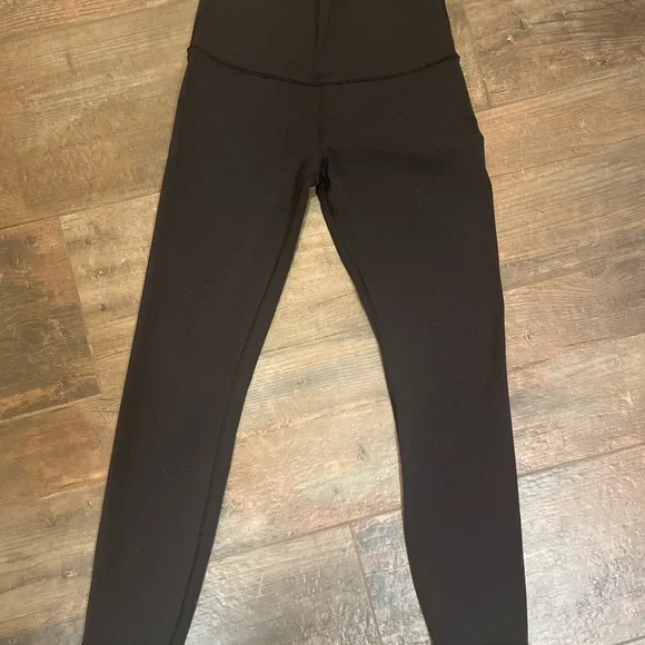 lululemon athletica, Align leggings, size 6 - Picture 2 of 5